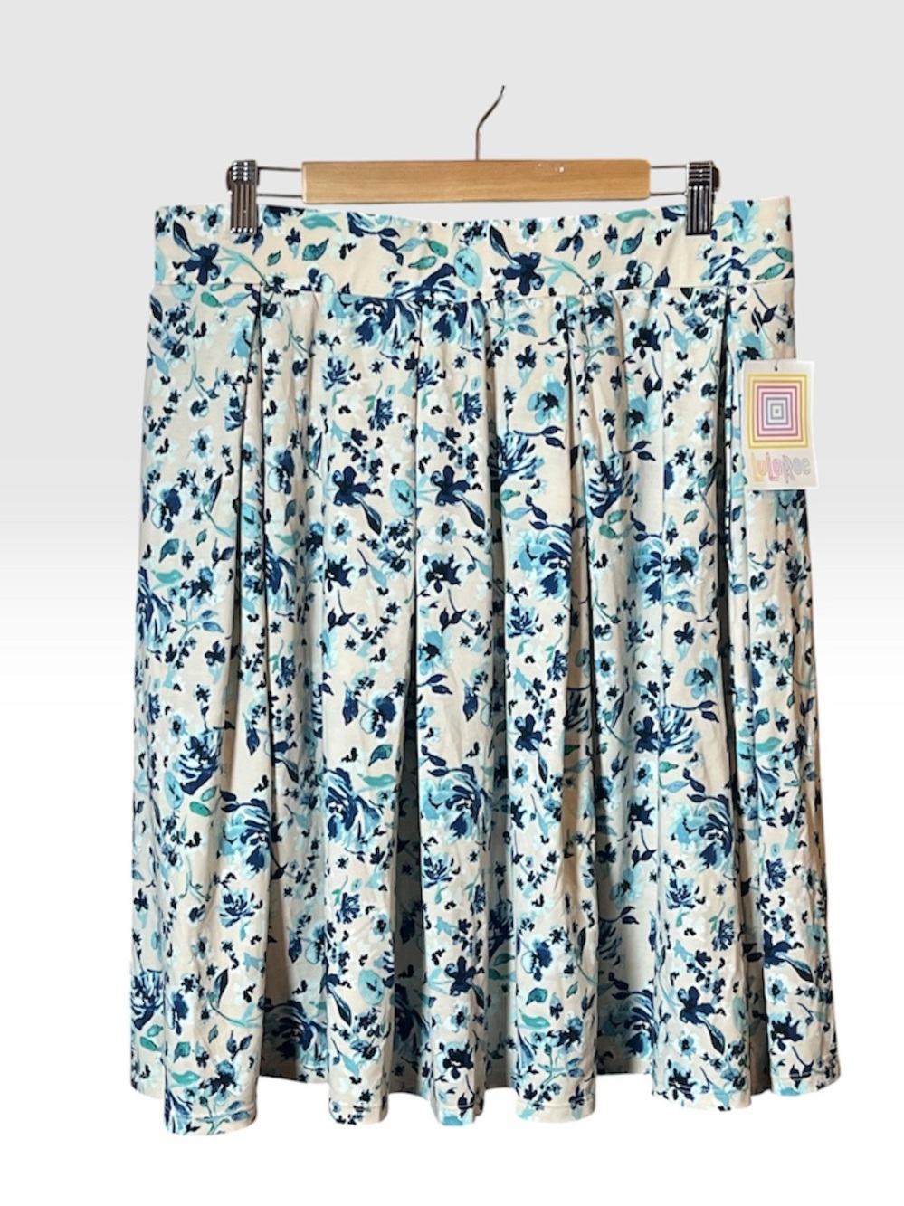 LuLaRoe Madison Floral Pleated A-Line Skirt - Blue/White flowy feminine